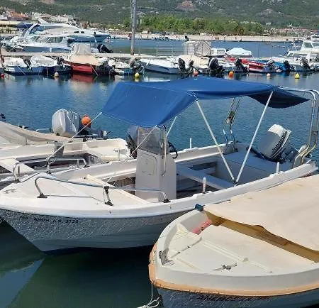 Waterfront Spitaki *